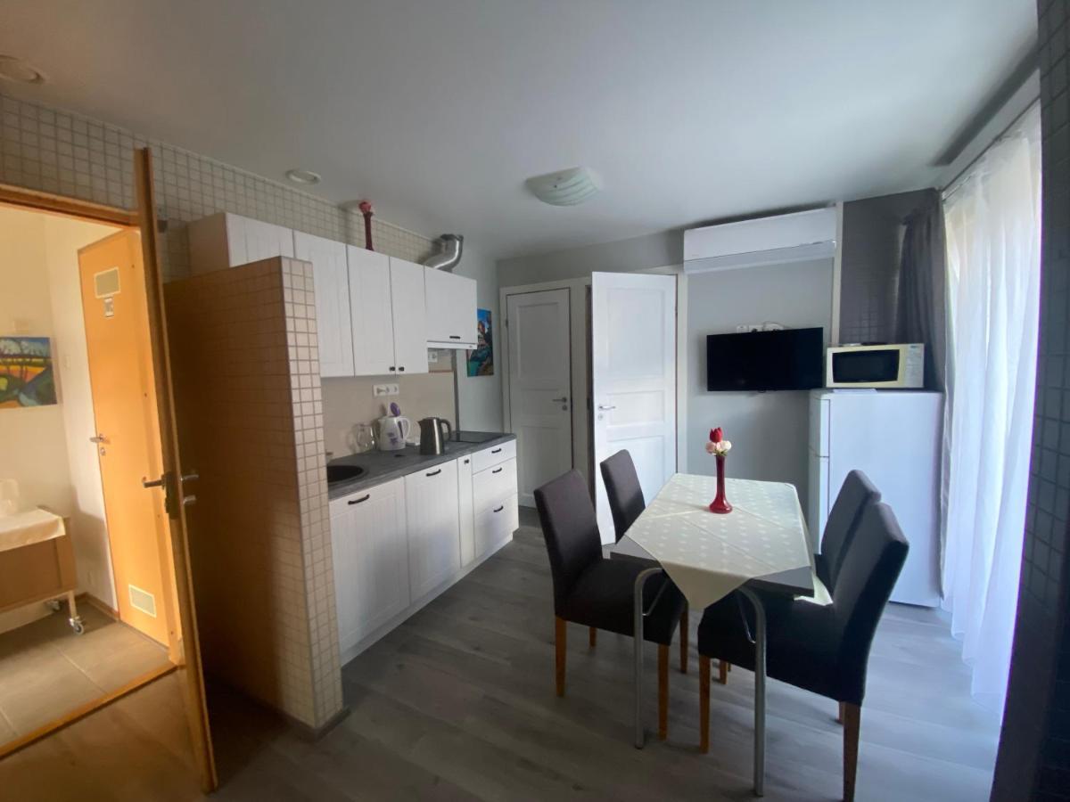 פארנו Villa Meri Apartments מראה חיצוני תמונה